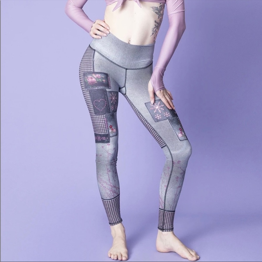 Niyama Sol Amelia Rose Barefoot Leggings SZ S EUC